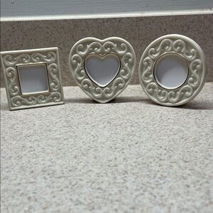 Lenox Ivory Picture Frames Set with 24k Trim